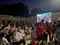 通过发放宣传折页